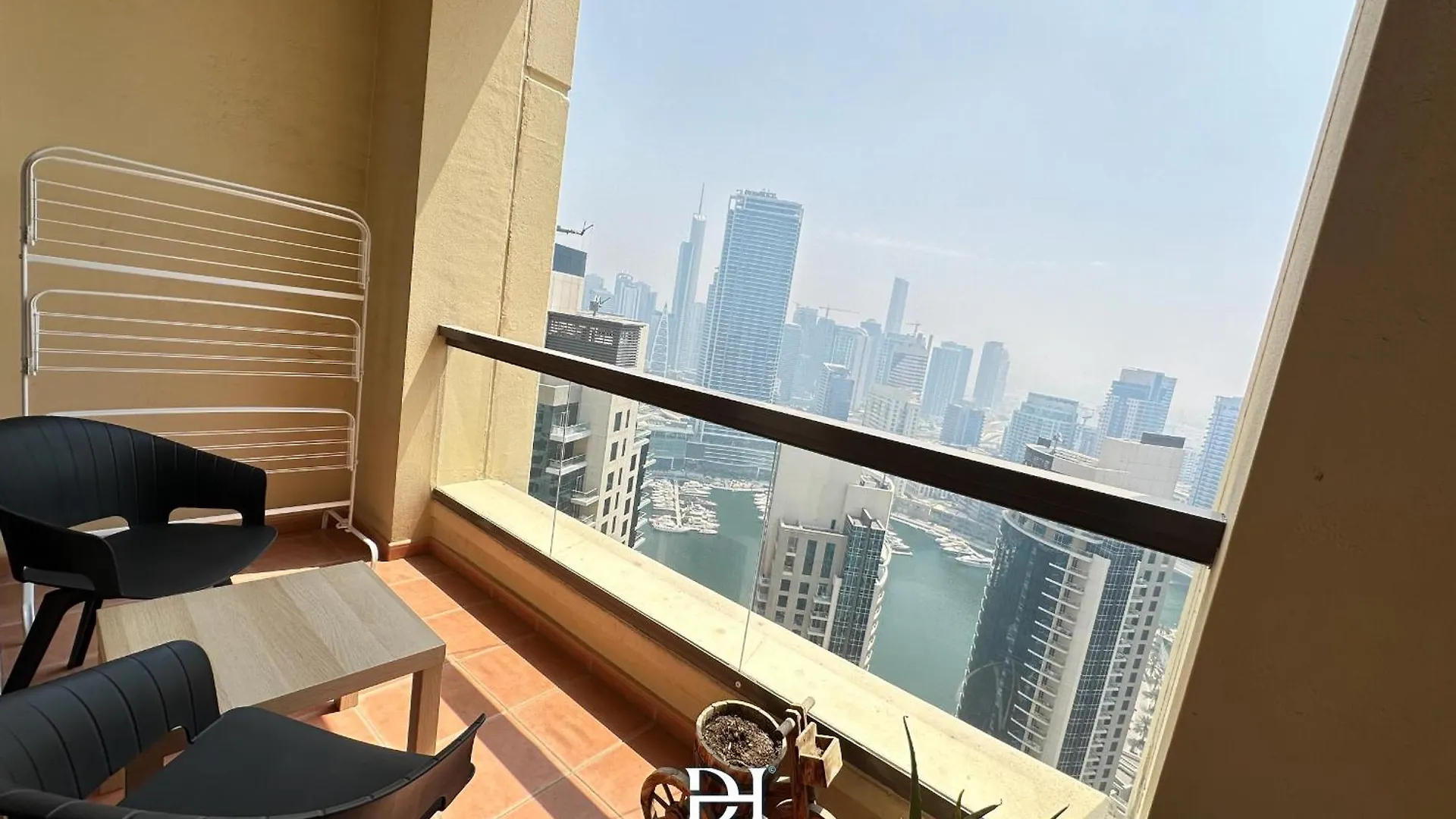 Dubai Host - Beach Hostel Jbr